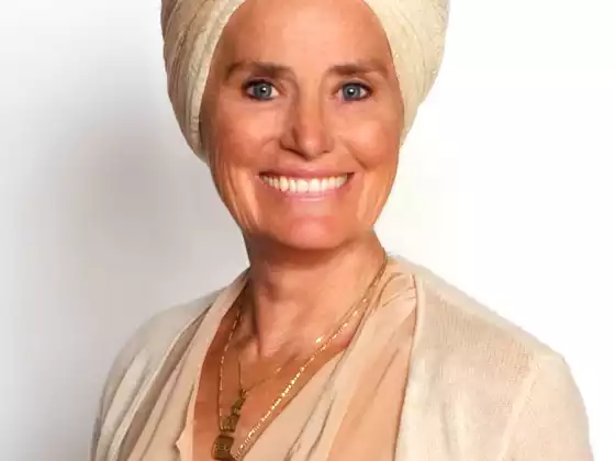 Gurutej Khalsa, 
                            Spirituality, Health & Wellness, Love and Relationships, Yoga, Personal Development & Coaching, Personal Development & Coaching 
                            Expert at Simpósio Empower 2025