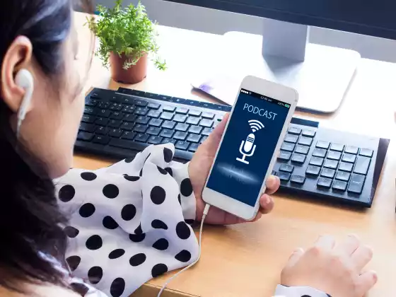Online-Kurserstellung mit WU-Business-Strategie-Expertin Debbie Prediger